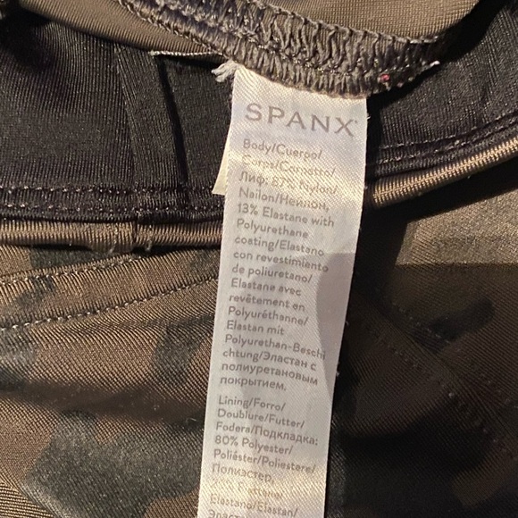 Spanx Look at Me Now High Rise Camo Leggings-Size Small - Picture 7 of 10